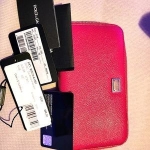 Authentic dolce and gabbana hot pink wallet Brand new in the box